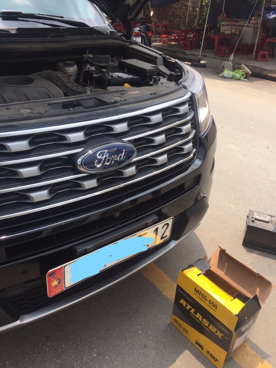 Ắc quy Atlas chính hãng cứu hộ cho xe Ford