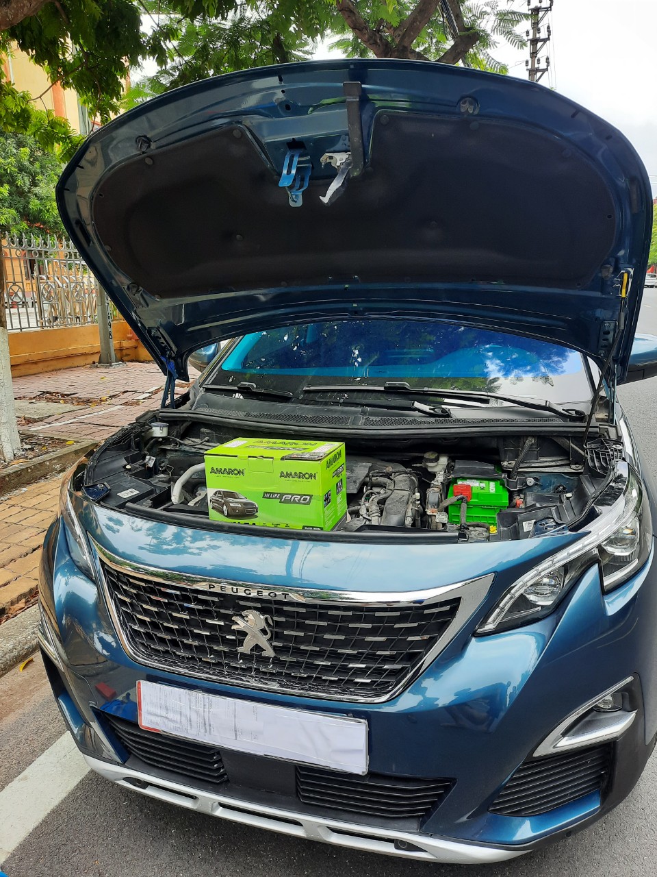 Minh Anh - Thay ắc quy xe Peugoet tận nơi, nhanh nhất tại Thái Bình Minh Anh - Thay ắc quy xe Peugoet tận nơi, nhanh nhất tại Thái Bình