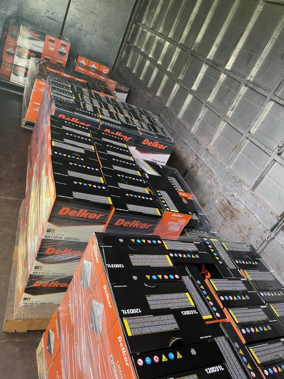 Đại lý ắc quy tại Tiền Hải luôn sẵn hàng trong kho để phục vụ quý khách Đại lý ắc quy tại Tiền Hải luôn sẵn hàng trong kho để phục vụ quý khách