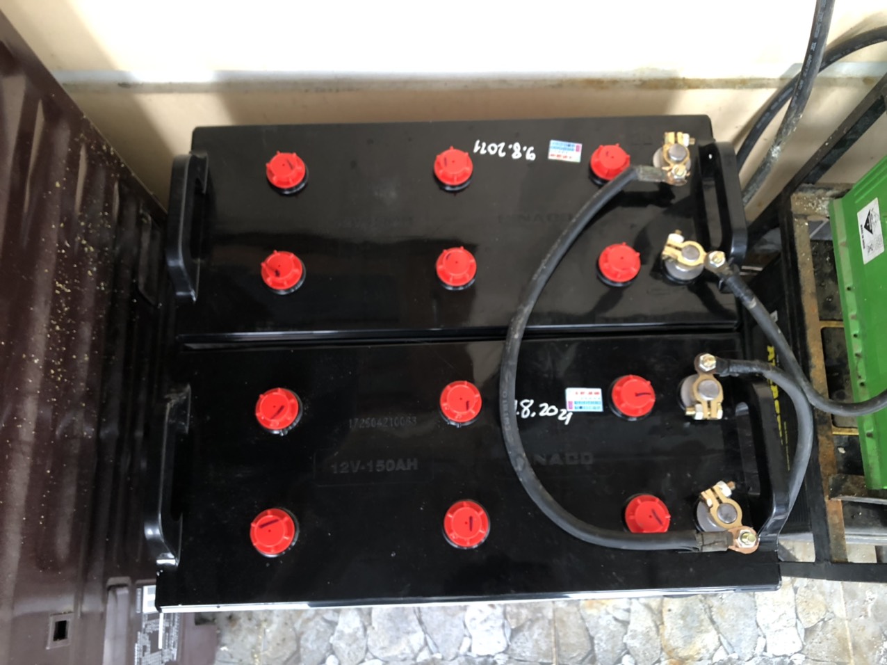 Minh Anh - lắp đặt ắc quy tại Tiền Hải cho quý khách hàng Minh Anh - lắp đặt ắc quy tại Tiền Hải cho quý khách hàng