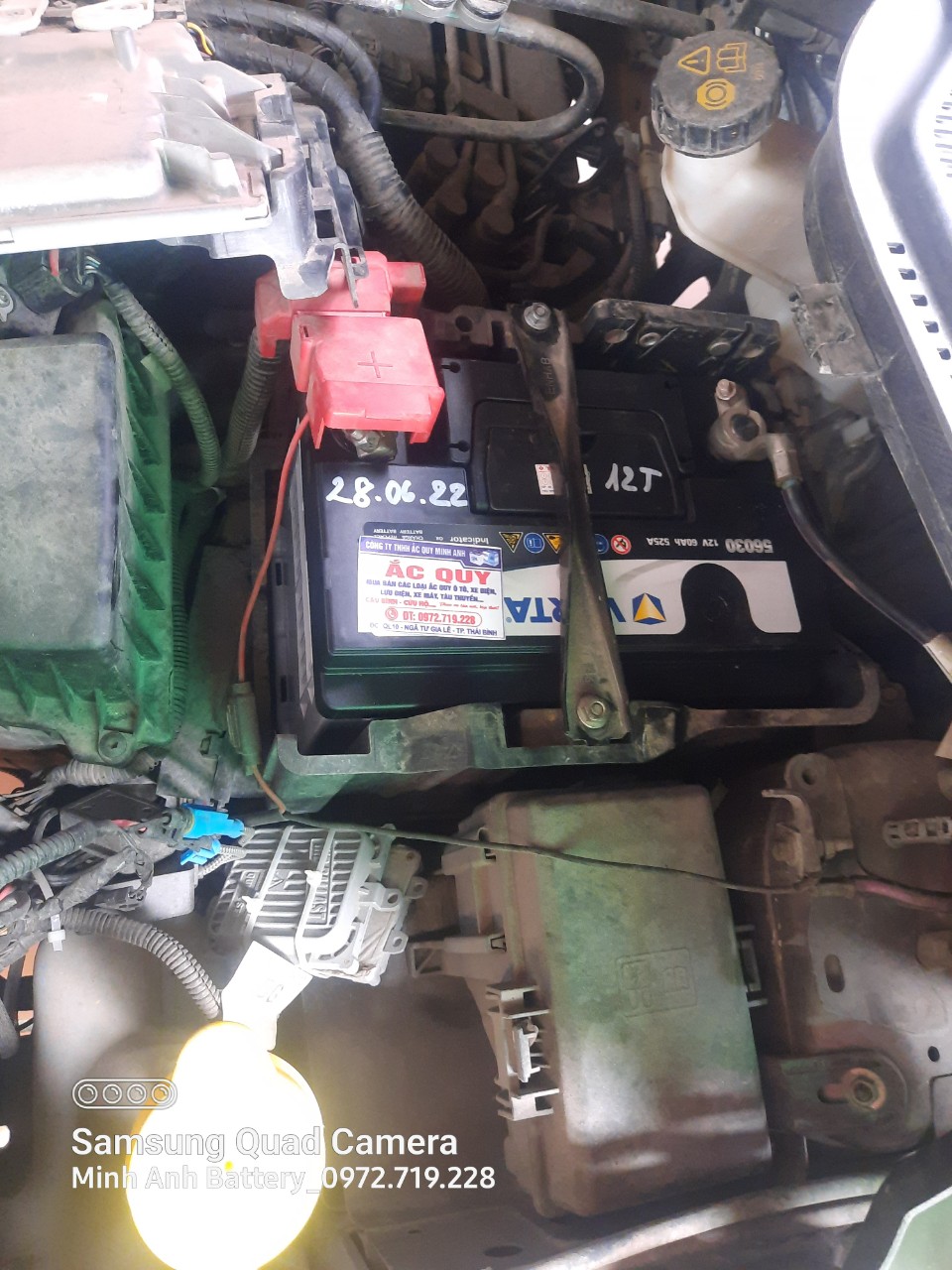 Thay ắc quy Varta Din 60 cho xe Ford Ecosport tận nơi tại Thái Bình Thay ắc quy Varta Din 60 cho xe Ford Ecosport tận nơi tại Thái Bình