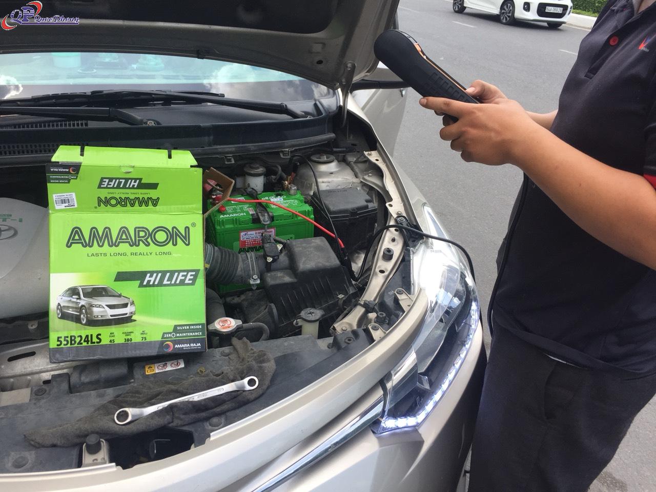 Ảnh thực tế thay ắc quy amaron cho xe honda accord Ảnh thực tế thay ắc quy amaron cho xe honda accord