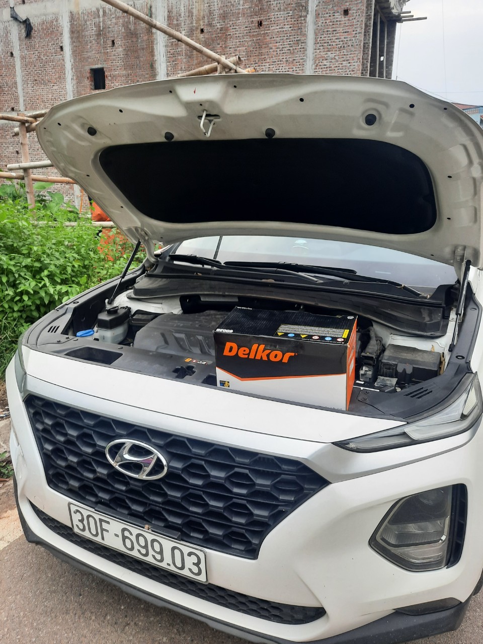 Minh Anh - Thay ắc quy xe Huyndai Santafe uy tín, tận nơi tại Thái Bình Minh Anh - Thay ắc quy xe Huyndai Santafe uy tín, tận nơi tại Thái Bình