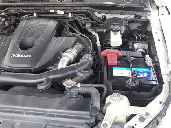 Ắc quy xe Nissan Navara Ắc quy xe Nissan Navara