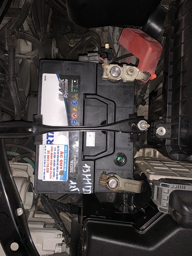 Ắc quy theo xe Varta Q85 cho Mazda 3