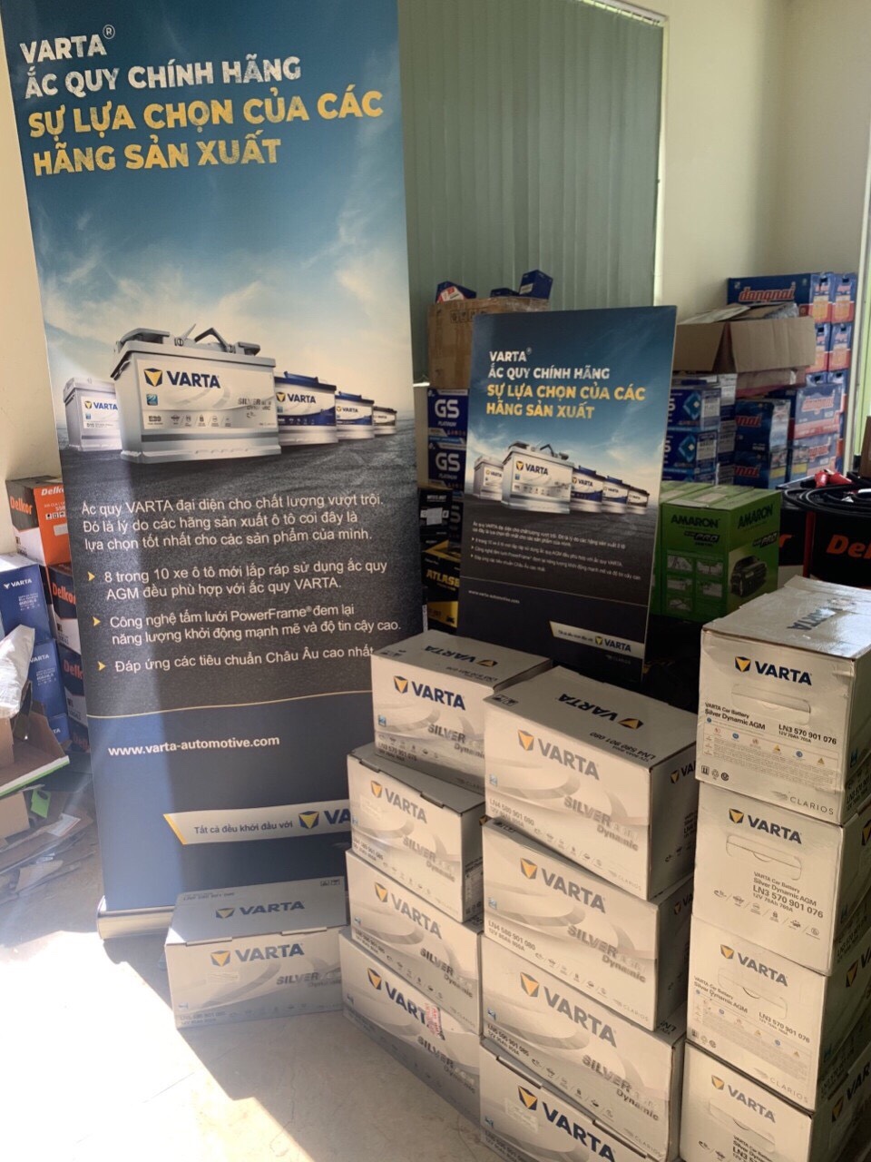 Ắc quy chính hãng luôn sẵn hàng tại kho Minh Anh Ắc quy chính hãng luôn sẵn hàng tại kho Minh Anh